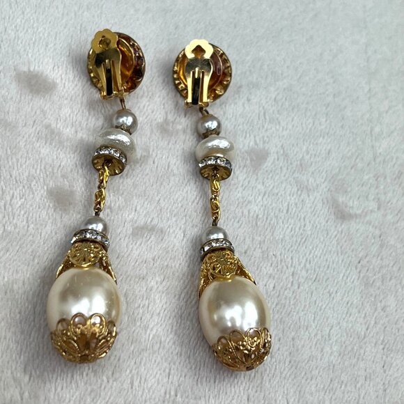Rhinestone Pearl Drop Dangle Statement Earrings Filigree Gold Sparkle Clip On - Picture 5 of 7